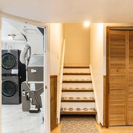 Big Oasis Studio Near Airport Yyz Hotell Toronto Exteriör bild