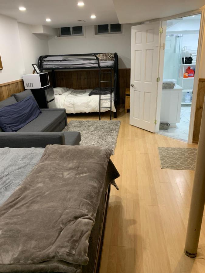 Big Oasis Studio Near Airport Yyz Hotell Toronto Exteriör bild