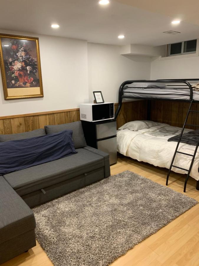 Big Oasis Studio Near Airport Yyz Hotell Toronto Exteriör bild