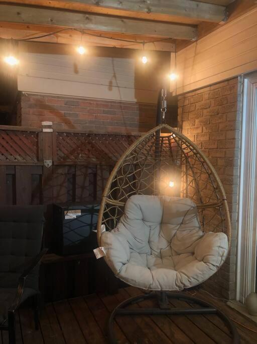 Big Oasis Studio Near Airport Yyz Hotell Toronto Exteriör bild